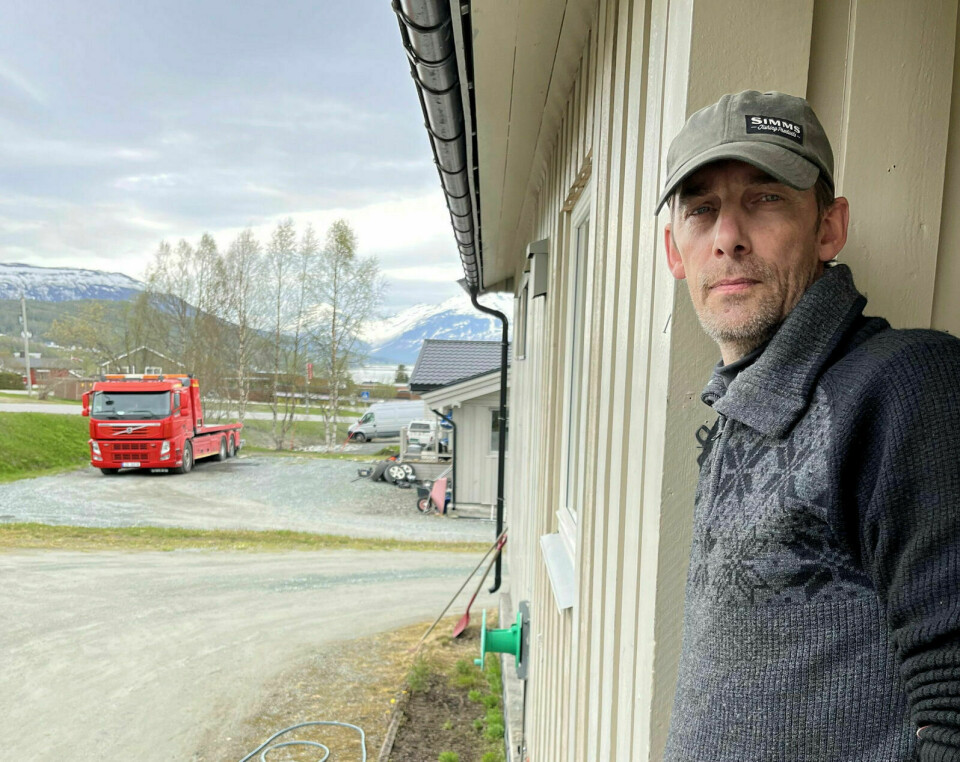 FEIL PROBLEMSTILLING: Tom Arild Hansen er ikke fornøyd med svaret fra Balsfjord kommune og påpeker at det er naboens bruk av bergingsbil til alle døgnets tider som er til sjenanse, og som han ønsker at kommunen tar stilling til om er ulovlig eller ei.