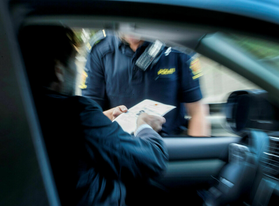IKKE EKTE: Mannen viste frem et falskt førerkort da han ble stanset av politiet, men er nå likevel frikjent av Nord-Troms og Senja tingrett. Illustrasjonsfoto: Gorm Kallestad / NTB Foto: Gorm Kallestad