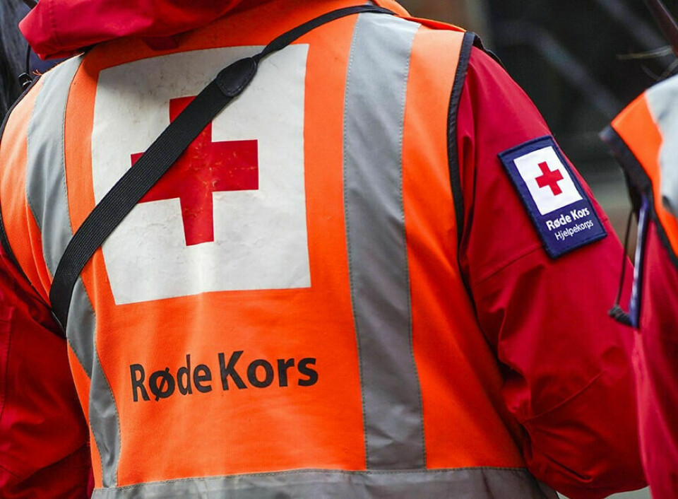 REDNINGSAKSJON: Røde Kors sitt hjelpekorps bidro sammen med Forsvaret til å berge ned to personer fra et fjell i Rohkunborri nasjonalpark.Illustrasjonsfoto: Lise Åserud / NTB