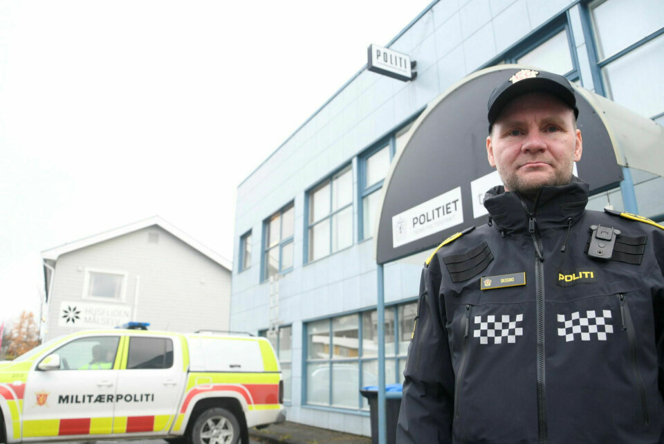 TILFELLER PÅ BARDUFOSS: Politiinspektør Ole Johan Skogmo bekrefter tilfeller av ulovlig droneflyging ved Bardufoss flystasjon. Foto: Torbjørn Kosmo