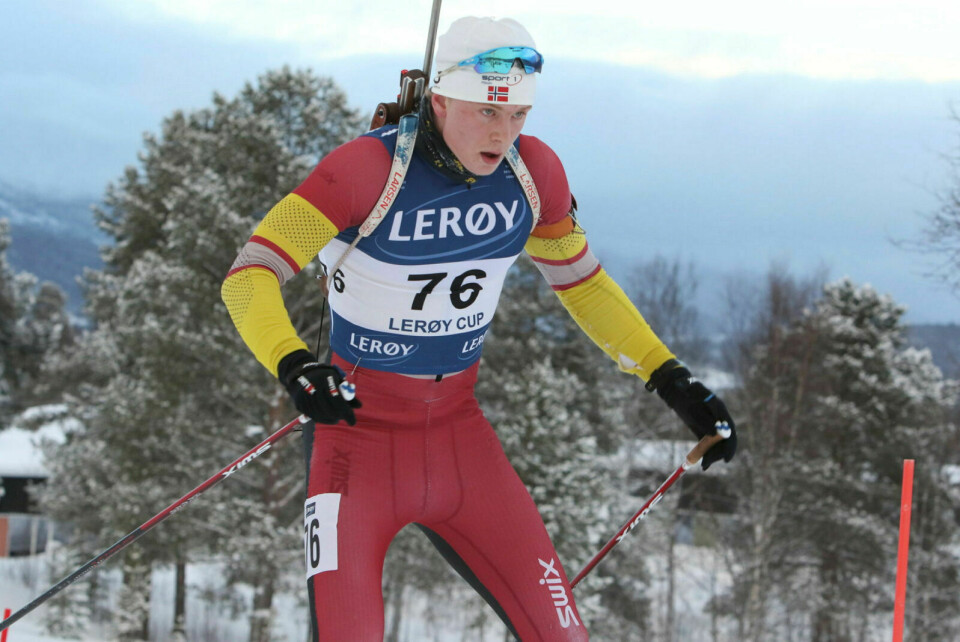 PRIORITERER STUDIER: Nå er skiskyttersatsinga over for Jørgen Brones Stenersen fra Målselvs skiskyttere. 21-åringen har tre NM-medaljer i stafett for Troms i junior-karrieren. Her fra norgescupen på Bardufoss sist vinter.