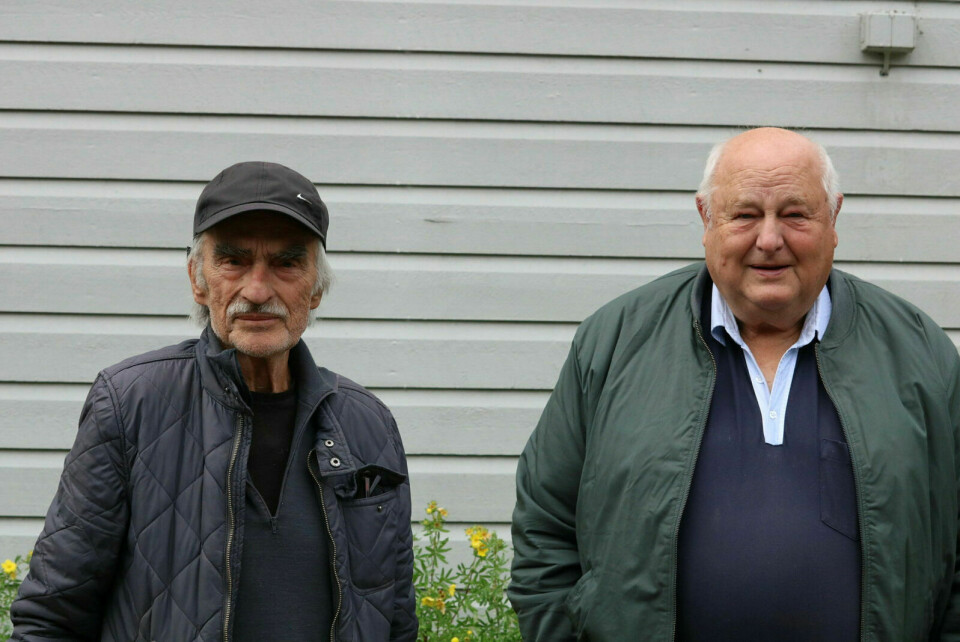 HISTORIE: Jarle Bakke (til venstre) og Olav Renmælmo inviterer til 100-års markeringen av Bardufoss kraftverk på vegne av Målselv Historielag. Foto: Øyvind Ludvigsen
