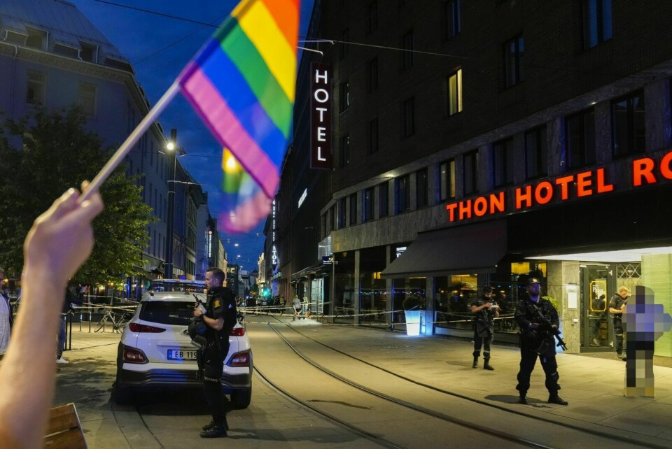 Det er avfyrt flere skudd i 1.15-tiden natt til lørdag på utsiden av London pub i sentrum av Oslo. Flere er skadd, opplyser politiet. Foto: Javad Parsa / NTB Foto: NTB / Javad Parsa