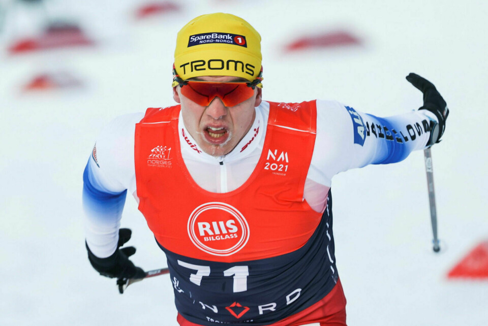VINNER: Erik Valnes i aksjon på 10 km klassisk under NM i fjor. Da vant han gull. Nå venter NM-dager i Harstad på BOIF-løperen. Foto: Geir Olsen / NTB