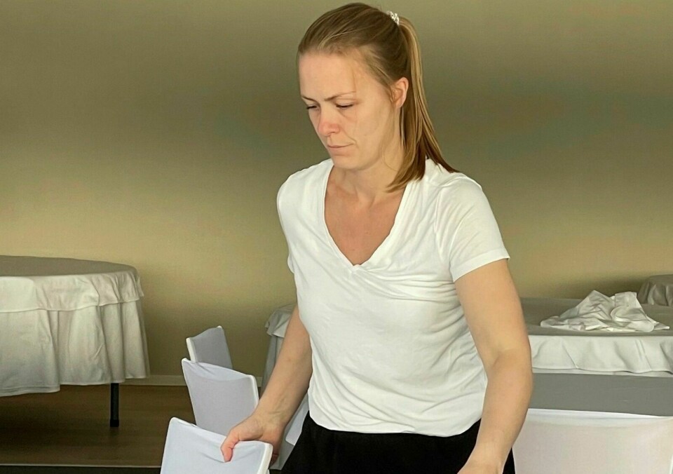 SPENT: Susanne Eriksen håper noen friere vil melde seg, i håp om at de skal få til et frieri under bryllupsmessa på Malangen Resort i april. Foto: Privat