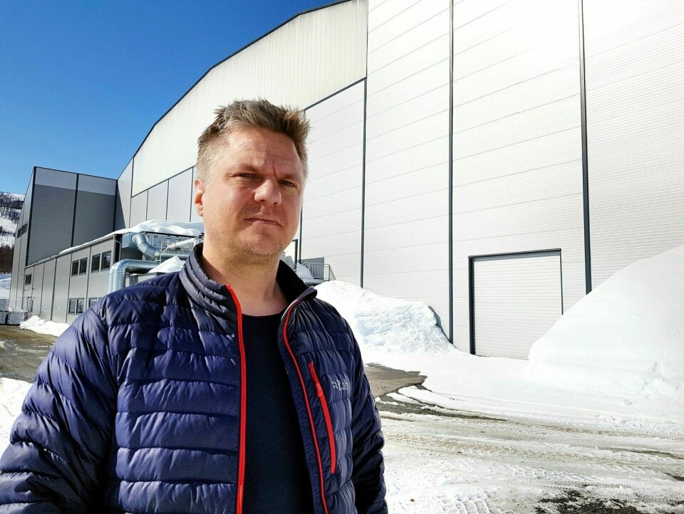 TAPTE TVIST: Bardufoss storhall AS tapte en tvistesak mot morselskapet til Hugaas Entreprenør AS. Her er daglig leder Erling Andreassen utenfor hallen sist vinter. Arkivfoto: Ivar Løvland