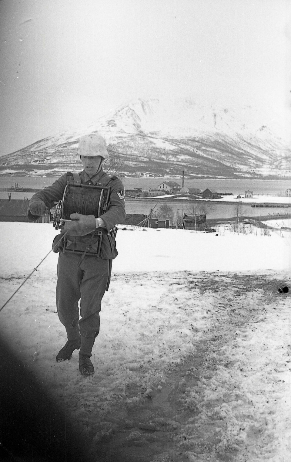 UNIKE BILDER: Dette er et av mange hundre unike bilder som skal vises frem på fotokvelden i Fjordmuseet på Storsteinnes. Bildet er tatt av den tyske soldaten Fritz Paul, som var utstasjonert i Balsfjord under 2. verdenskrig. Foto: Privat