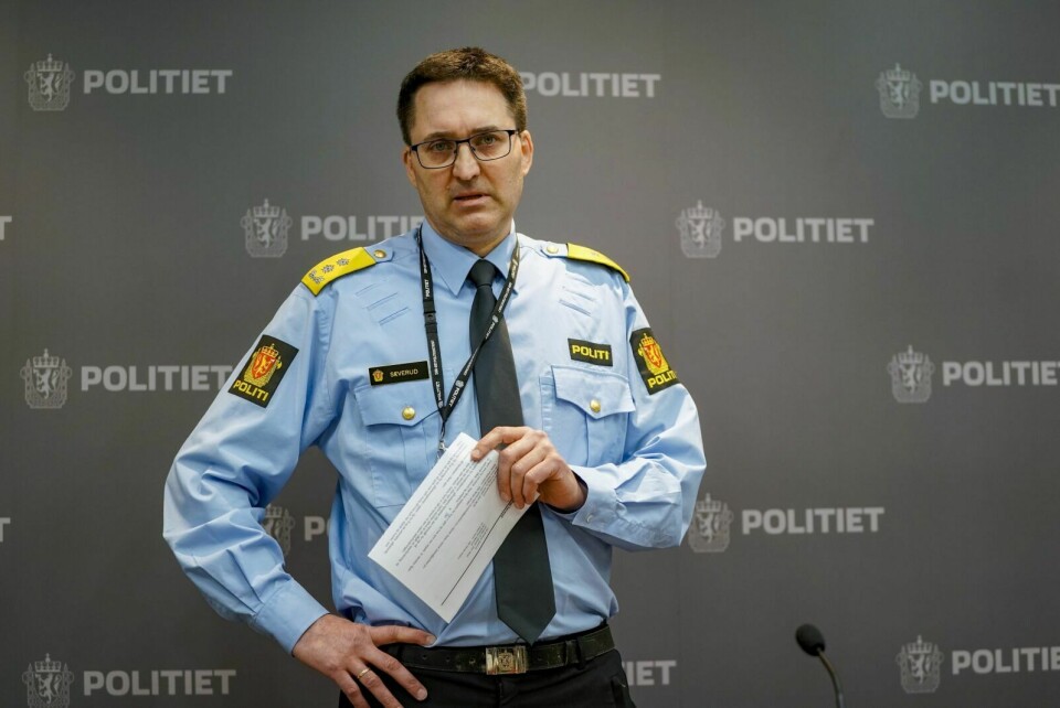 Pressekonferanse med politimester Ole Bredrup Sæverud torsdag, dagen etter at en mann drepte fem personer i Kongsberg. Foto: Terje Pedersen / NTB