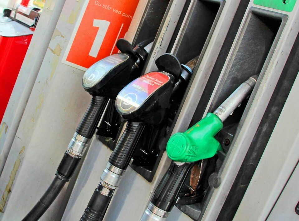 Salget av bensin og diesel falt med 0,9 prosent i september i år sammenlignet med samme måned i fjor. Illustrasjonsfoto: Vera Lill Bjørkhaug
