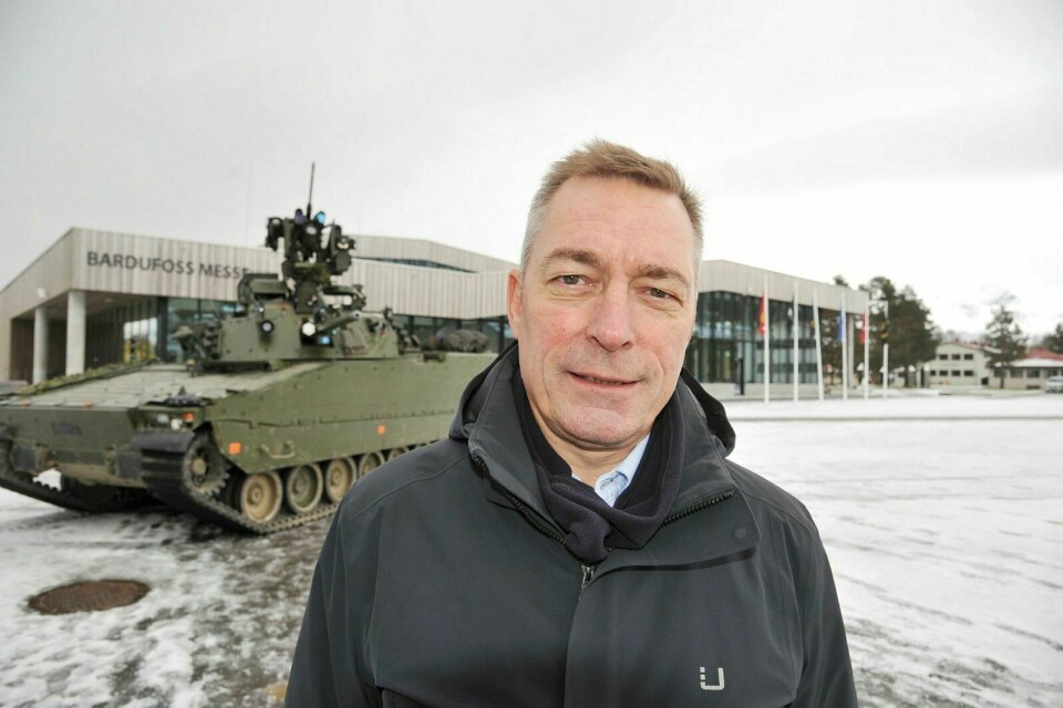 SVARER: Forsvarsminister Frank Bakke-Jensen svarer om markedspriser på forsvarsboliger. Arkivfoto: Morten Kasbergsen