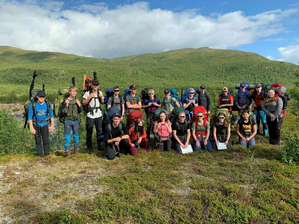 VILLMARKSCAMP: Det ble fem dager i villmarka på denne ungdomsgjengen da Midt-Troms friluftsråd tok dem med på villmarkscamp. Foto: Tove Fuglem