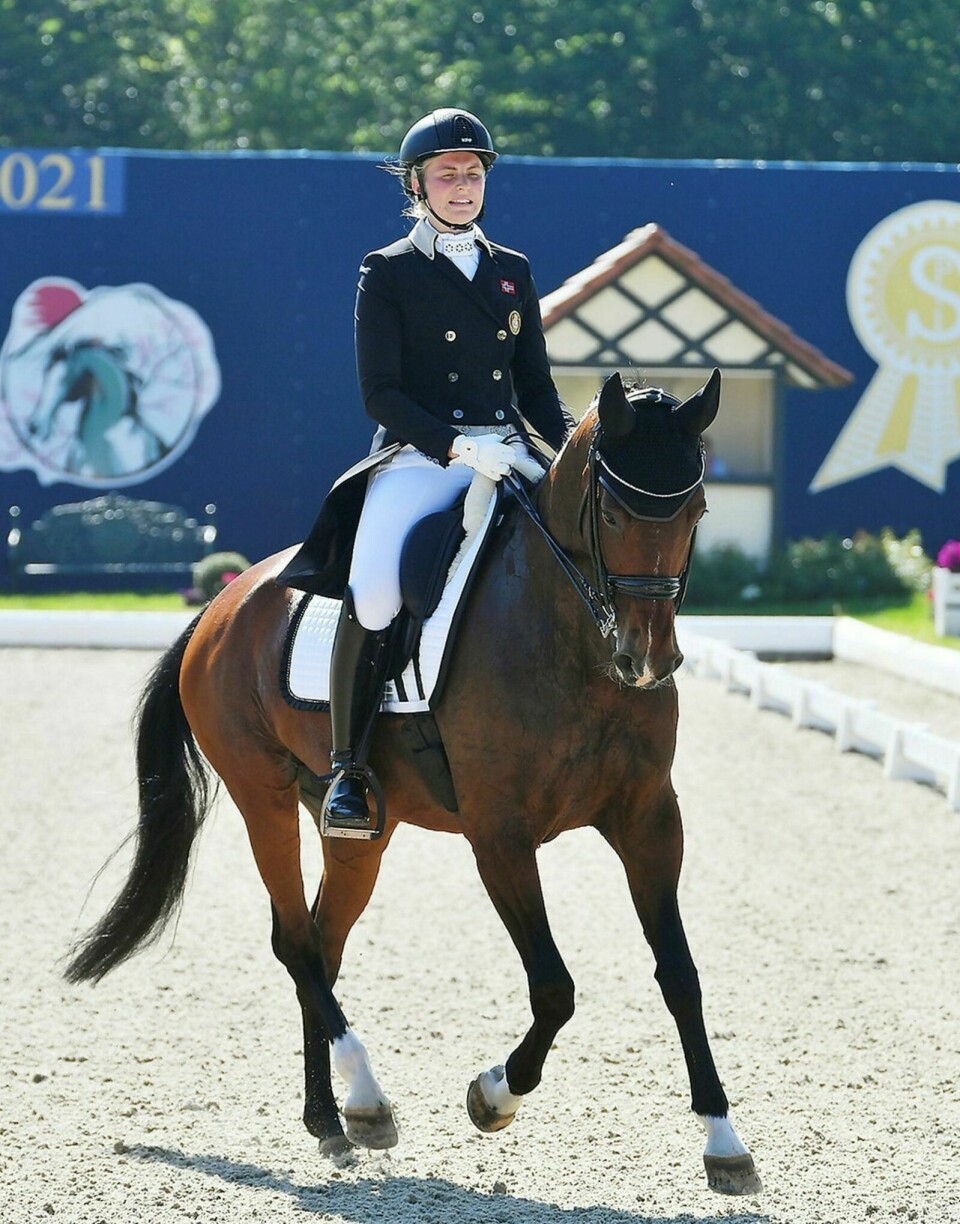 SPANIA NESTE: Sara Nordli og hennes hest Delaila skal nå delta i EM i Spania. Foto: Privat