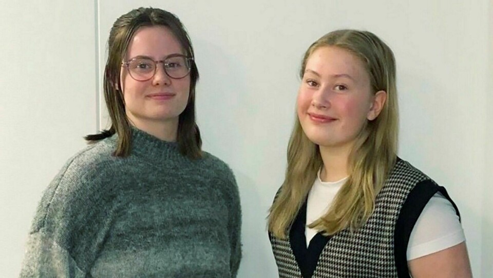FIKK SPLEIS: Anneli Heimdal Rambø (t.v.) og Mari Bones Nyhus er glade for at spleis redder Ungdommens motivasjonspris. Foto: Privat