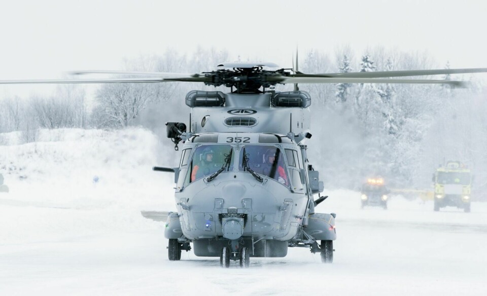 VIL LEIE: NH90-helikoptrene er ikke ofte nok i lufta, og fabrikkene sliter med å levere både helikopter og reservedeler. Derfor vil regjeringen leie inn helikopter til Forsvaret. Foto: Berit Roald / NTB scanpix