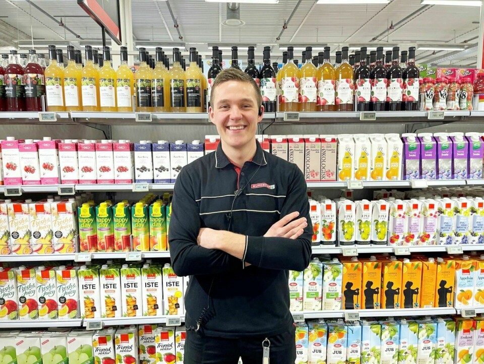 GLEDER SEG: Kjøpmann Krister Skogli ser med glede fram til han om få uker kan åpne Storsteinnes nye dagligvarebutikk, Spar. Foto: Privat