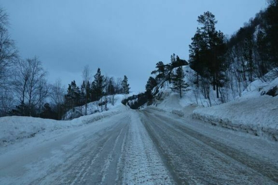 DÅRLIGE KJØREFORHOLD: Det advares mot vanskelige kjøreforhold de neste dagene i Troms. Foto: Statens vegvesen