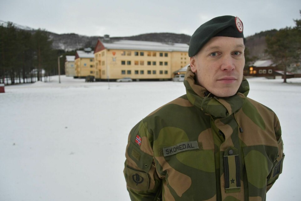 MÅ HÅNDTERE: Hærens talsperson, major Eirik Skomedal, sier Forsvaret er godt forberedt til å håndtere koronasmittede allierte soldater. Foto: Torbjørn Kosmo