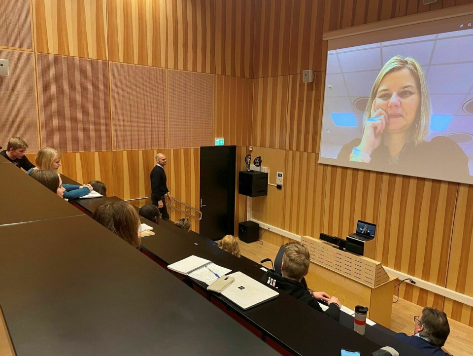 VIDEOMØTE: Kunnskapsministeren møtte Bardufoss videregående skole på digitalt vis, over Teams, onsdag morgen. Foto: Kari Anne Skoglund