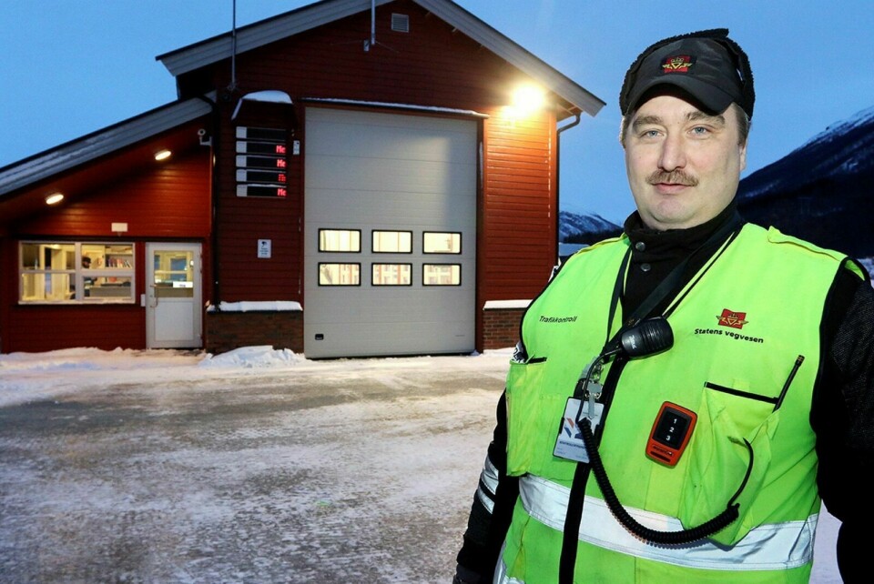 SJEF: Roger Furumo i Statens Vegvesen er glad for skjerpede dekk-krav til tungtransporten. Foto: Ivar Løvland (arkiv)