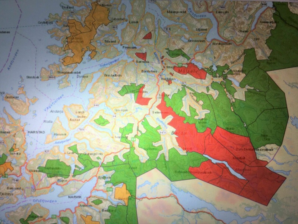 KARTET: Slik ser kartet ut i våre områder. Rødt er stengt for all jakt på fugl. Gule områder har begrensninger på antall jegere, mens de grønne er åpne uten antallsbegrensninger. Max kvoter er fire ryper og 2 storfugl per dag i åpne områder. Foto: Statskog