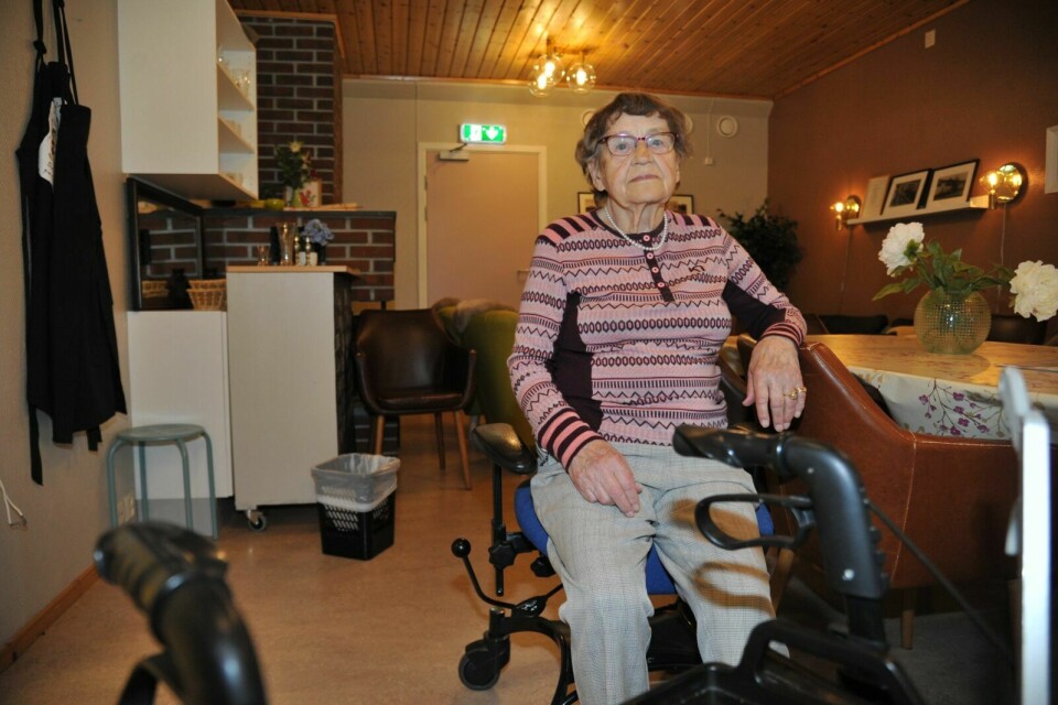 STADIGE UTFORDRINGER: Sissel Evenstad fra Øverbygd møter stadig på utfordringer når hun skal til UNN. Foto: Malin Cerense Straumsnes (Arkiv)