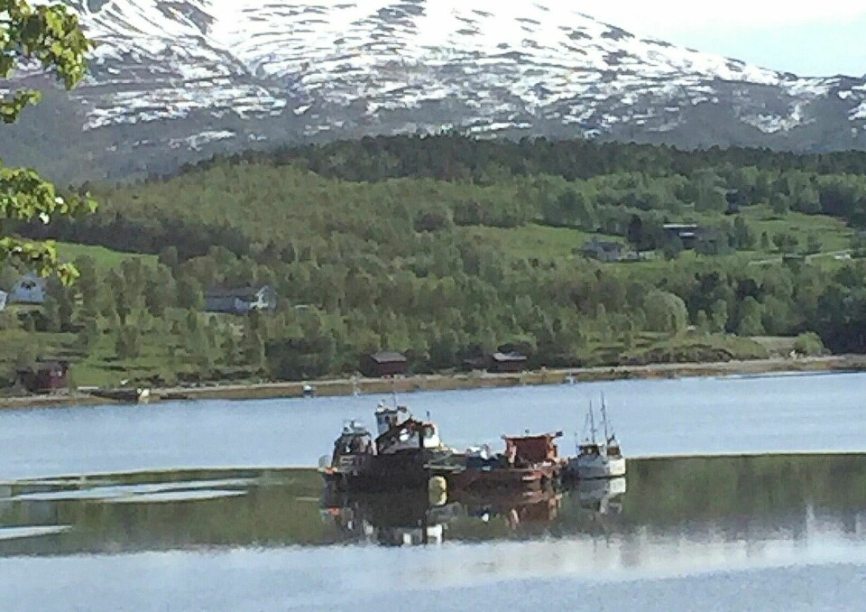 RUSTHOLKER: Det er disse båtene som lokalbefolkninga – og Balsfjord kommune ønsker å bli kvitt. Foto: Privat