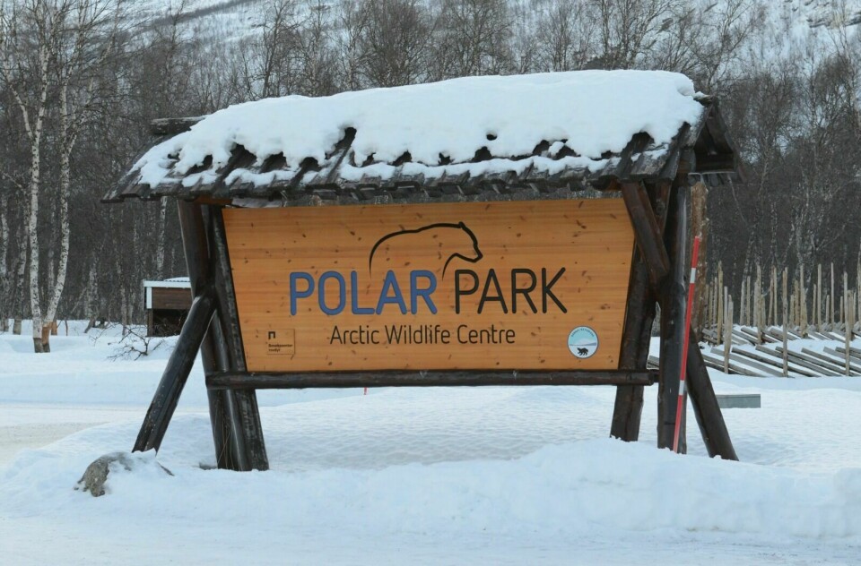 KORONA-STENGT: Polar Park i Salangsdalen tar ikke i mot besøkende mer. Parken stengte i ettermiddag. Foto: Knut Solnes