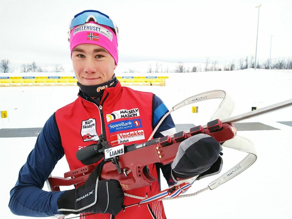 MEDALJE: Morten Hol fra Målselvs skiskyttere gikk på Troms sitt lag som vant NM-bronse på stafetten søndag under første del av junior-NM. Foto: Ivar Løvland (arkiv)