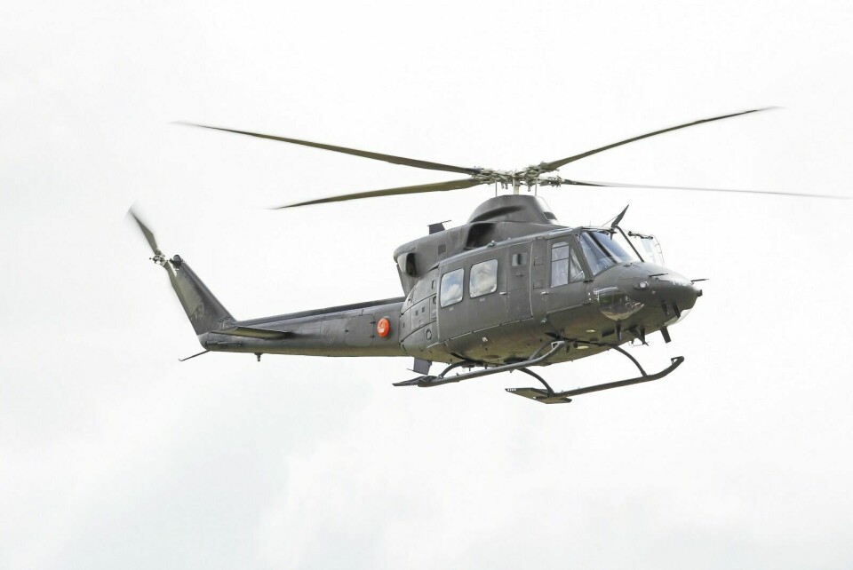 ULYKKE: Det var et av Forsvarets Bell-helikoptre som fant mannen. Foto: TORBJØRN KJOSVOLD, FORSVARET
