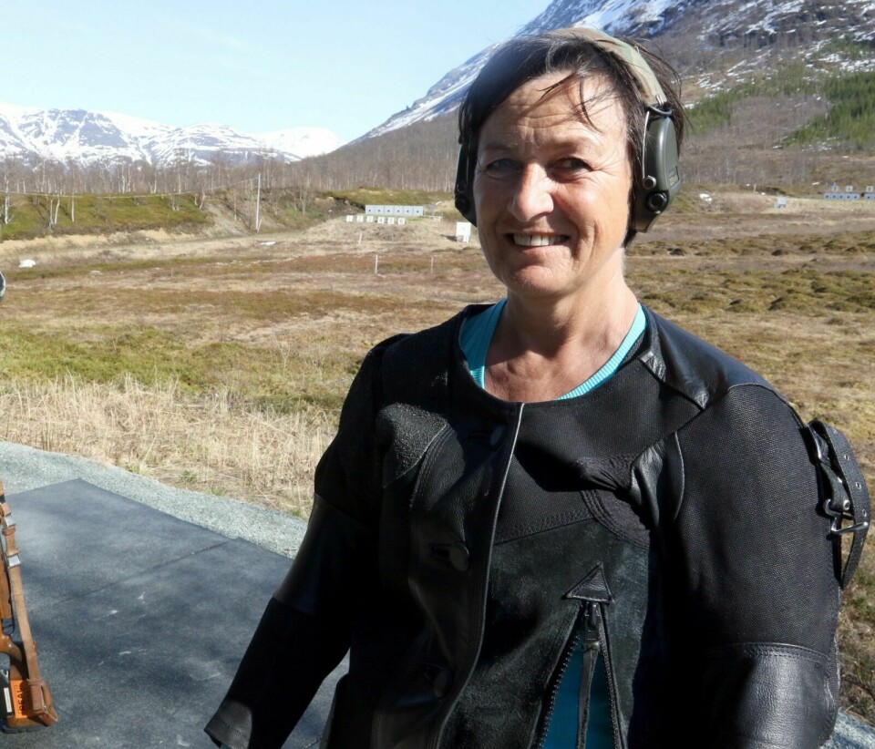 LANG PAUSE: Det blir en lang stevnepause for DFS-skytterne i Troms og hele Norge. Samlagsleder Eva Rubbås-Risvik håper det ikke går ut over sommerens NNM i Målselv. Foto: Ivar Løvland
