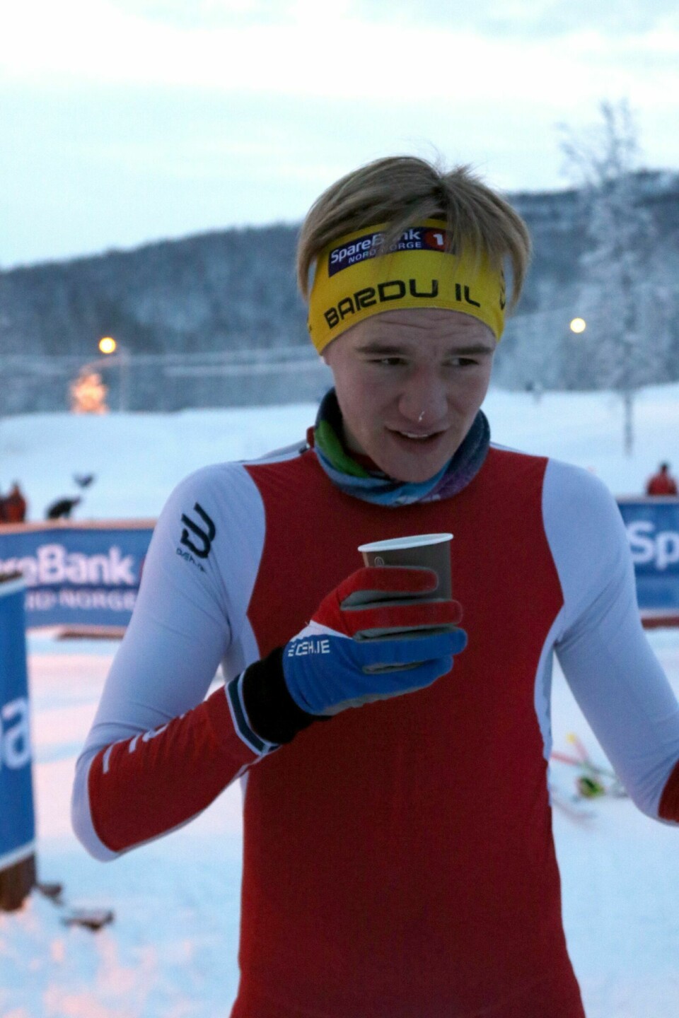 NESTEN PALL: Jonas Fuglem fra Bardu syntes det var svært kaldt da han gikk inn til en 4. plass lørdag. Foto: Ivar Løvland