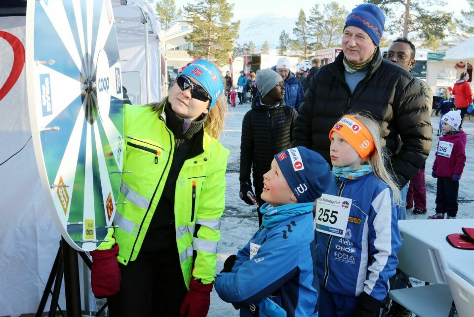 LYKKEHJUL: Fra Ski Village-arrangementet på Setermoen i mars i år. Foto: Ivar Løvland (arkiv)