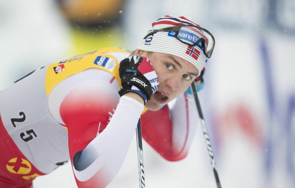 NESTEN: Erik Valnes ble nummer 7 i verdenscupsprinten i Davos lørdag. Foto: Terje Pedersen/ NTB Scanpix