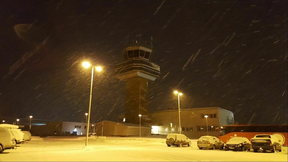 INGENTING AVGJORT: Flytårnet på Bardufoss vil ikke bli fjernstyrt med det første, men Luftforsvaret er åpen for å innføre denne teknologien ved sine baser hvis den er god nok. Foto: Morten Kasbergsen (arkiv)