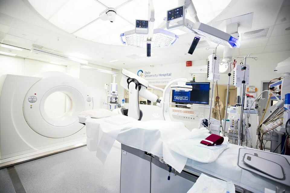 Utstyret er nytt, men køene er lange for å komme inn til avansert røntgen som CT på Rikshospitalet. Mandag ble det kjent at kreftpasienter må vente i månedsvis på å få tatt bilder som kan vise om behandlinger virker eller om kreften har spredd seg. Foto: Terje Pedersen / NTB scanpix