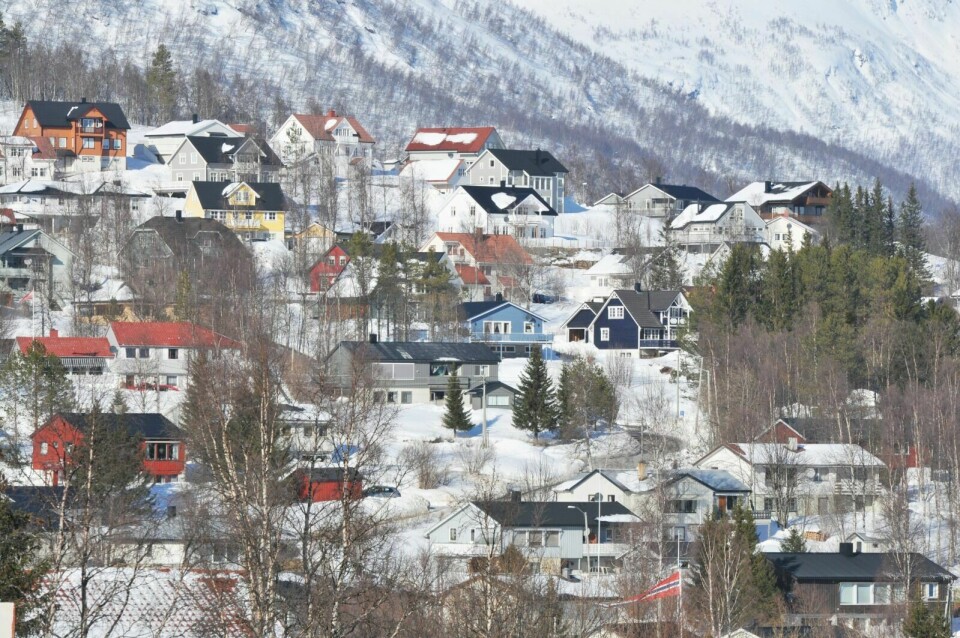 FÆRRE BOR SPREDT: 82 prosent av landets innbyggere bor nå i tettsteder. Avbildet er Fageråsen boligfelt på Setermoen. Foto: Terje Tverås (Arkiv)