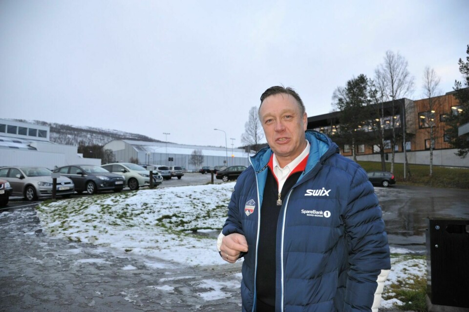 GODT I GANG: Stig Magne Hagen ble i vår ansatt som prosjektleder for Arena Bardufoss. Han har mange ild i jernet. Foto: Kari Anne Skoglund