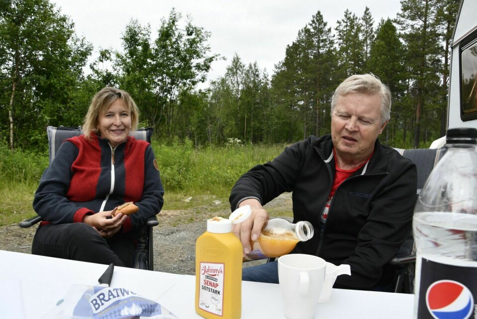 FERIE: Raattamaa og Volny tok turen innom Målselv på campingferie. Her har de blant annet besøkt Målselvfossen. Foto: Torbjørn Kosmo