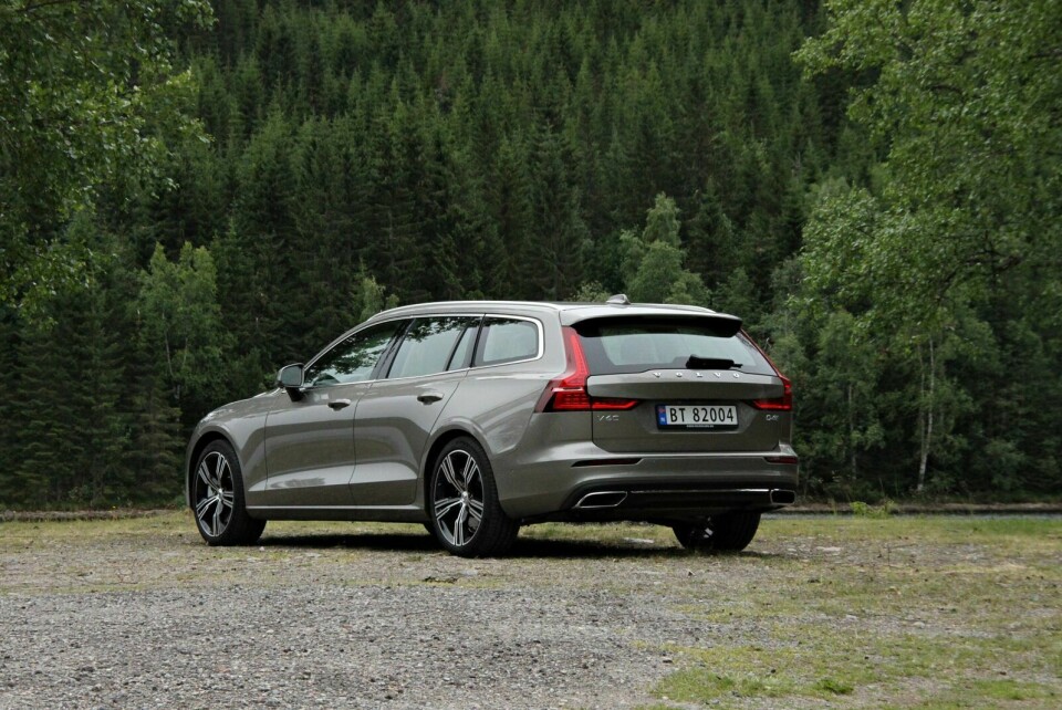 IDEELL STØRRELSE: Volvo V60 er litt kortere enn V70, men lengre akselavstand gir god innvendig plass. Foto: Morten Abrahamsen/NTB