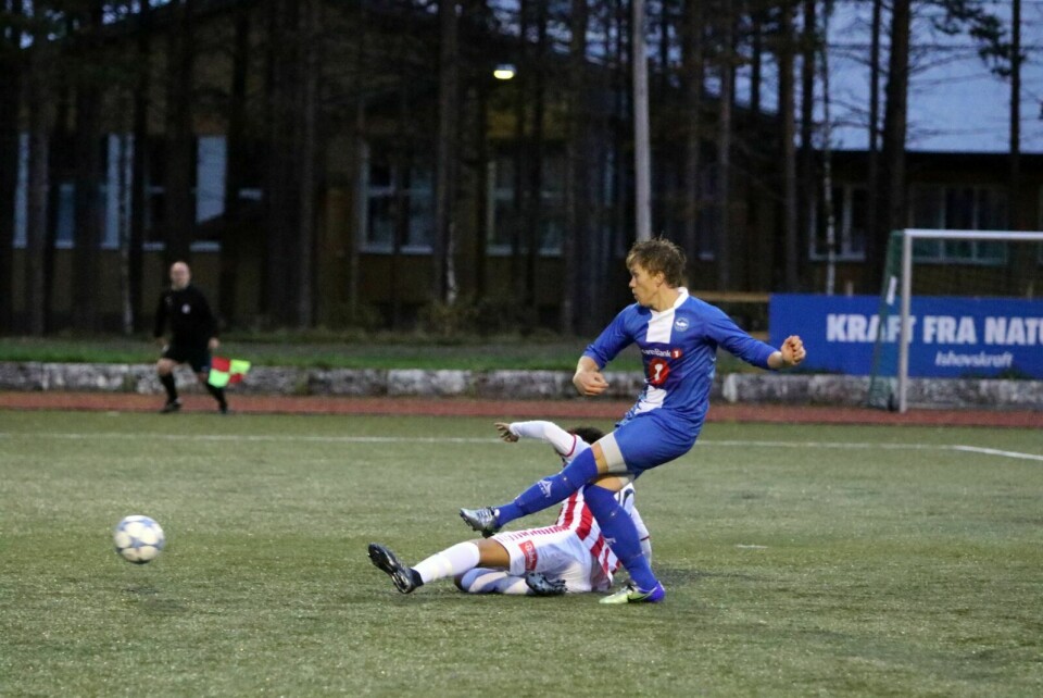 1-0: Daniel Fossan gjør kampens første mål med venstrefoten. Foto: Ivar Løvland