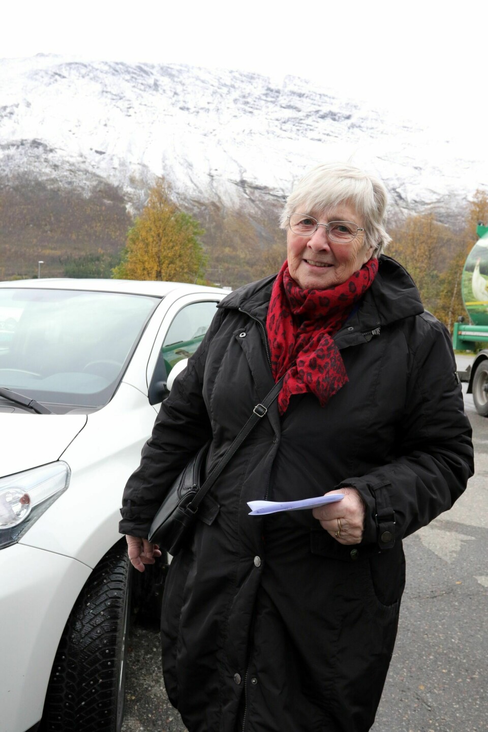REGNING: Ragnhild Furustøl Jenssen (79) fikk ikke en vanlig regning i posten, før inkassovarselet for legetimen plutselig dukket opp. Foto: Ivar Løvland (Arkiv)
