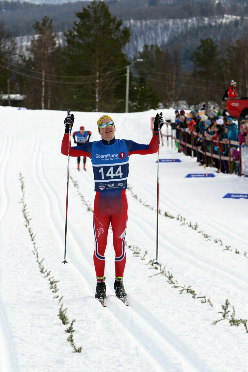 JUBLET: I fjor jublet Håkon Mikalsen for en sterk 12. plass i verdenscuprennet fra Setermoen til Bardufoss. Foto: Ivar Løvland