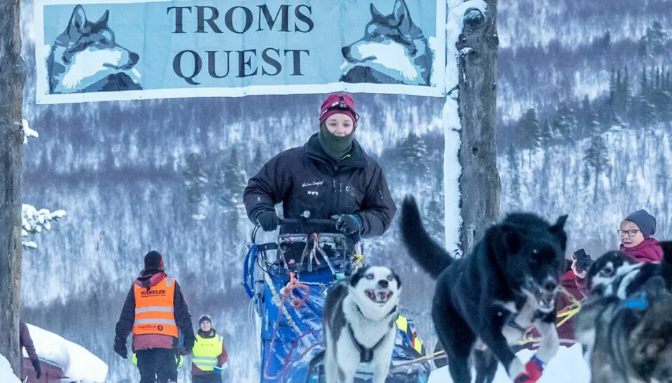 Her er rennleder Ingvild Østli Johansen på vei ut fra start i en tidligere utgave av Troms Quest. Lørdag går årets utgave.