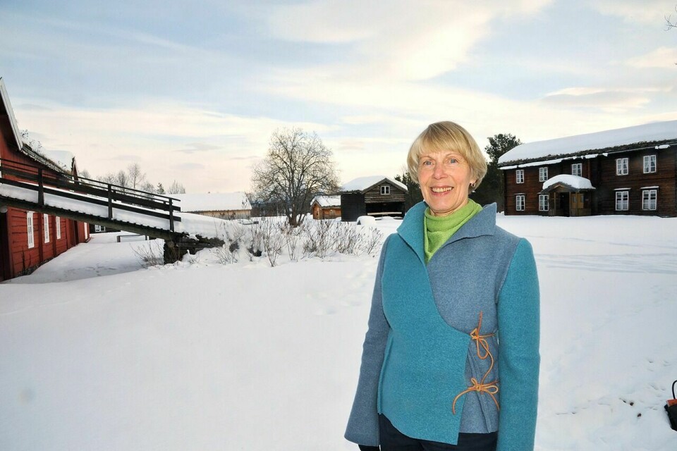 DRONNINGA SA NEI: Prosjektleder Elsa Nymo lyktes ikke med å få Dronning Sonja til å avduke Aase Nordmo Løvberg-monumentet på Fossmotunet 10. juni neste år. Men hun har ikke mistet motet av den grunn. Foto: ARKIVFOTO: KARI ANNE SKOGLUND