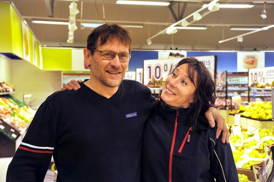 SJEFSSKIFTE: Leif Stensland overtar som kjøpmann for Rema-butikken etter Veronika Norheim. – Det blir som å hoppe etter Wirkola, sier han. Foto: Sol Gabrielle Larsen