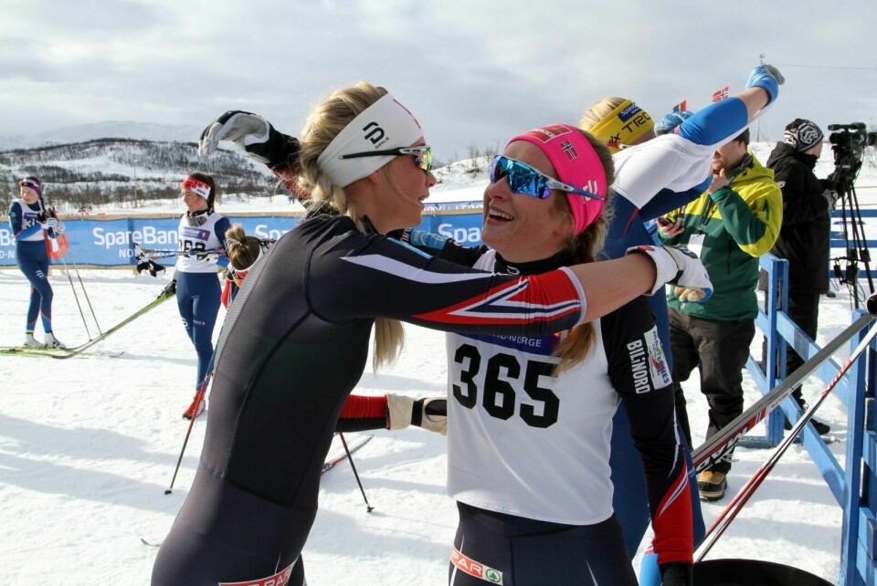STERKE: Anna Svendsen (t.h.) fra Tromsø SK vant sesongåpninga i finske Muonio, mens Lovise Heimdal fra Bardu kom på 4. plass i den klassiske sprinten. ARKIVFOTO Foto: Ivar Løvland