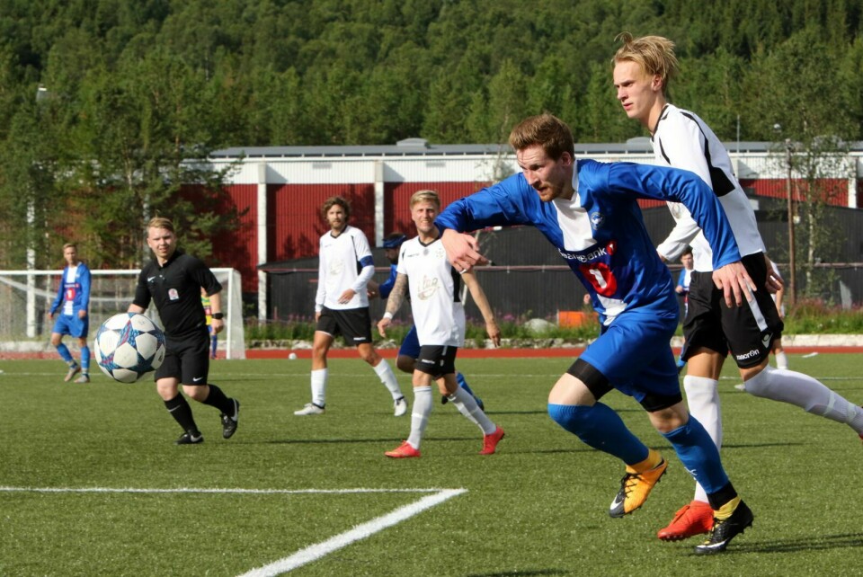 PÅ VEI FRAM: Jørn Erik Aasland og NIL klatrer på tabellen etter lørdagens sterke seier mot Ishavsbyen. Foto: Ivar Løvland