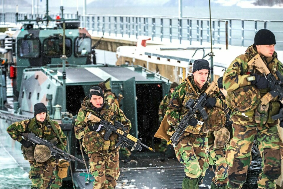 FÅR NYE FASILITETER I INDRE TROMS: Det nederlandske marinekorpset er en av brukerne av alliert treningssenter på Åsegarden i Harstad, som nå skal avvikles. Bildet viser nederlandske marineinfanterister et sted i Troms under øvelse Cold Response 2014. Foto: OLE-SVERRE HAUGLI, FORSVARET