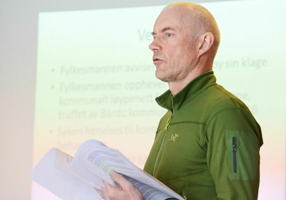 HELE VEDTAKET OPPHEVET: Her forteller Per Åke Heimdal at vedtaket om å opprette fem skuterløyper i Bardu i sin helhet er opphevet av Fylkesmannen i Finnmark.