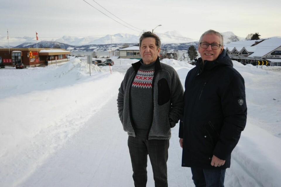 TOK INITIATIV: Ketil Nilsen og Oddvar Skogli er blant initiativtakerne bak ei ny velforening de ønsker å få på plass på Storsteinnes. Foto: Maiken Kiil Kristiansen (Arkiv)